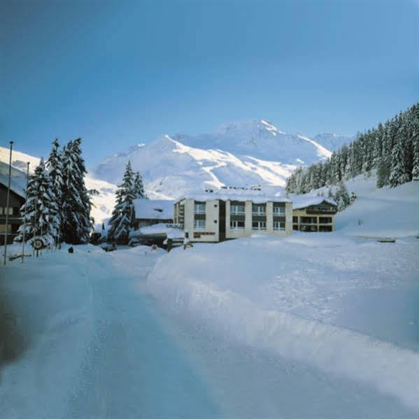 Aurora Hotel